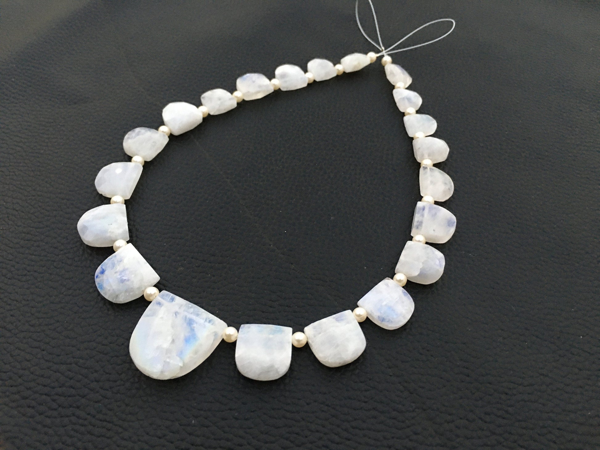 21 Pieces Super Fine Quality 1 Strand Natural Rainbow Moonstone Half Oval Shape Faceted Briolette U Beads,Blue Fire Size 9x10-21x21 MM Beads