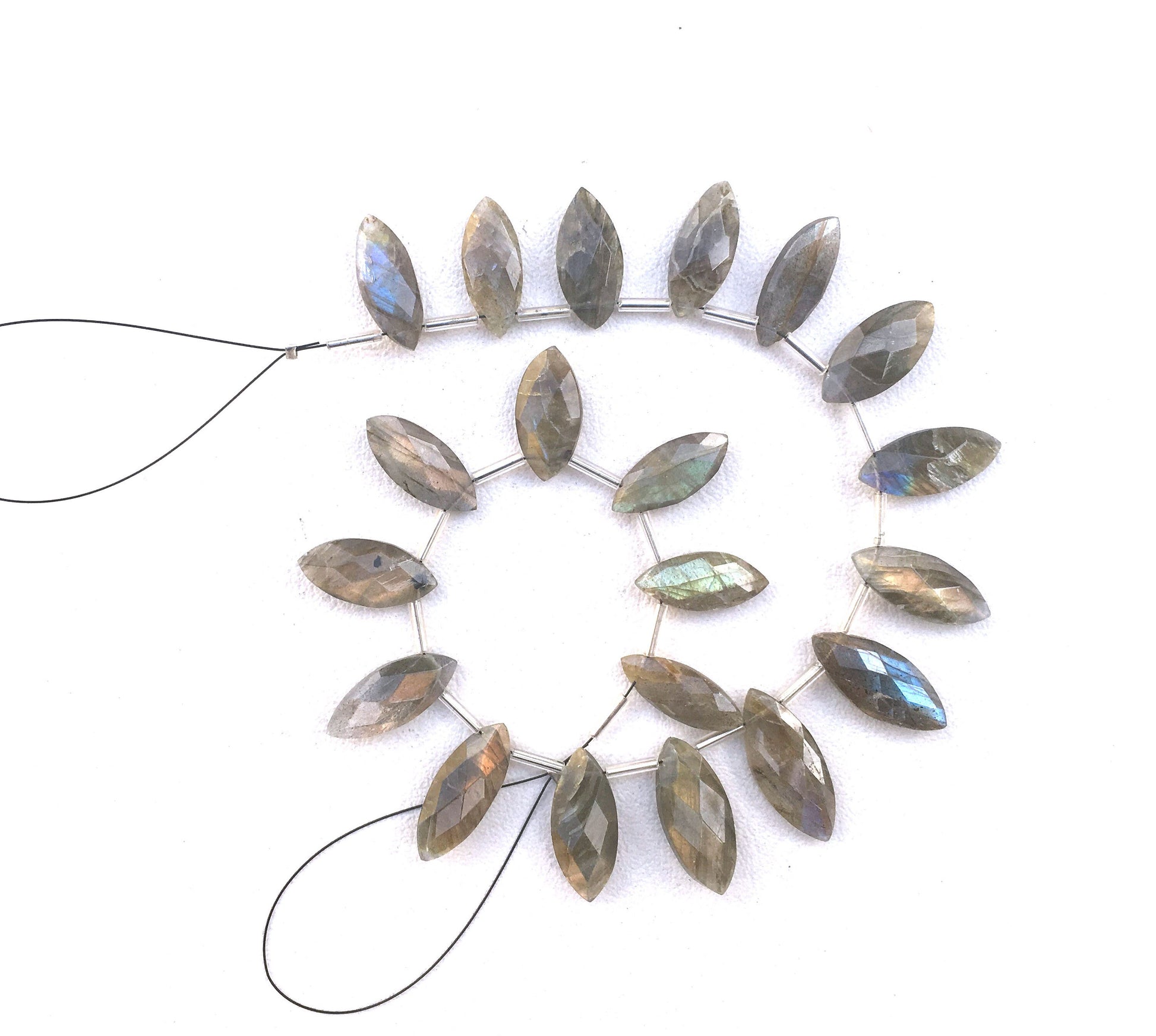 18 Pieces 1 Strand Natural Labradorite Gemstone,Briolette Beads Faceted Marquise Shape,Blue Flash Size 7x17-9x21 MM,Making Jewelry Wholesale