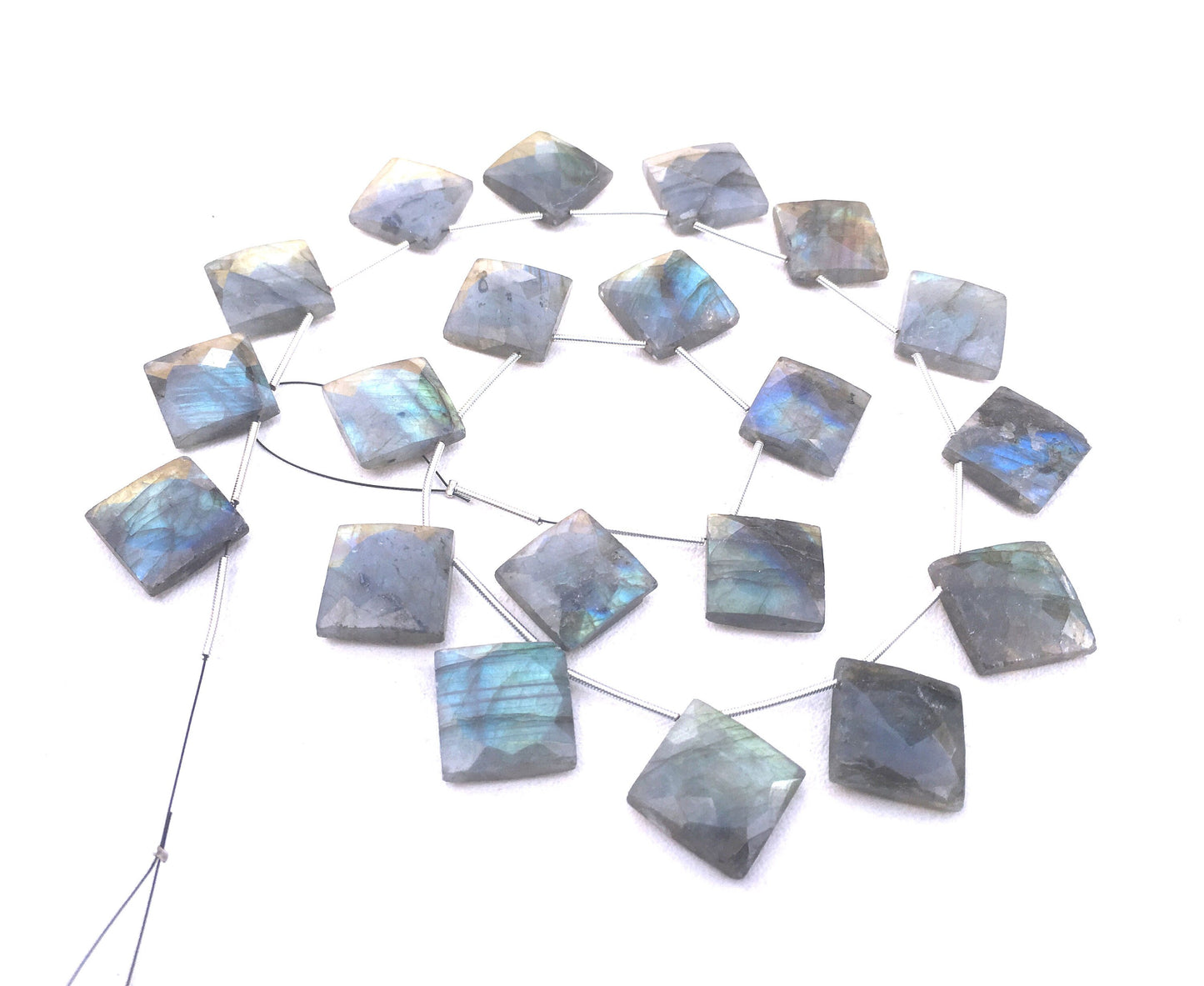 AAA Quality 1 Strand Labradorite Gemstone,Square Shape Briolettes Beads,15-17 MM,Faceted Beads 18 Pieces Blue Flashy Square Wholesale Price