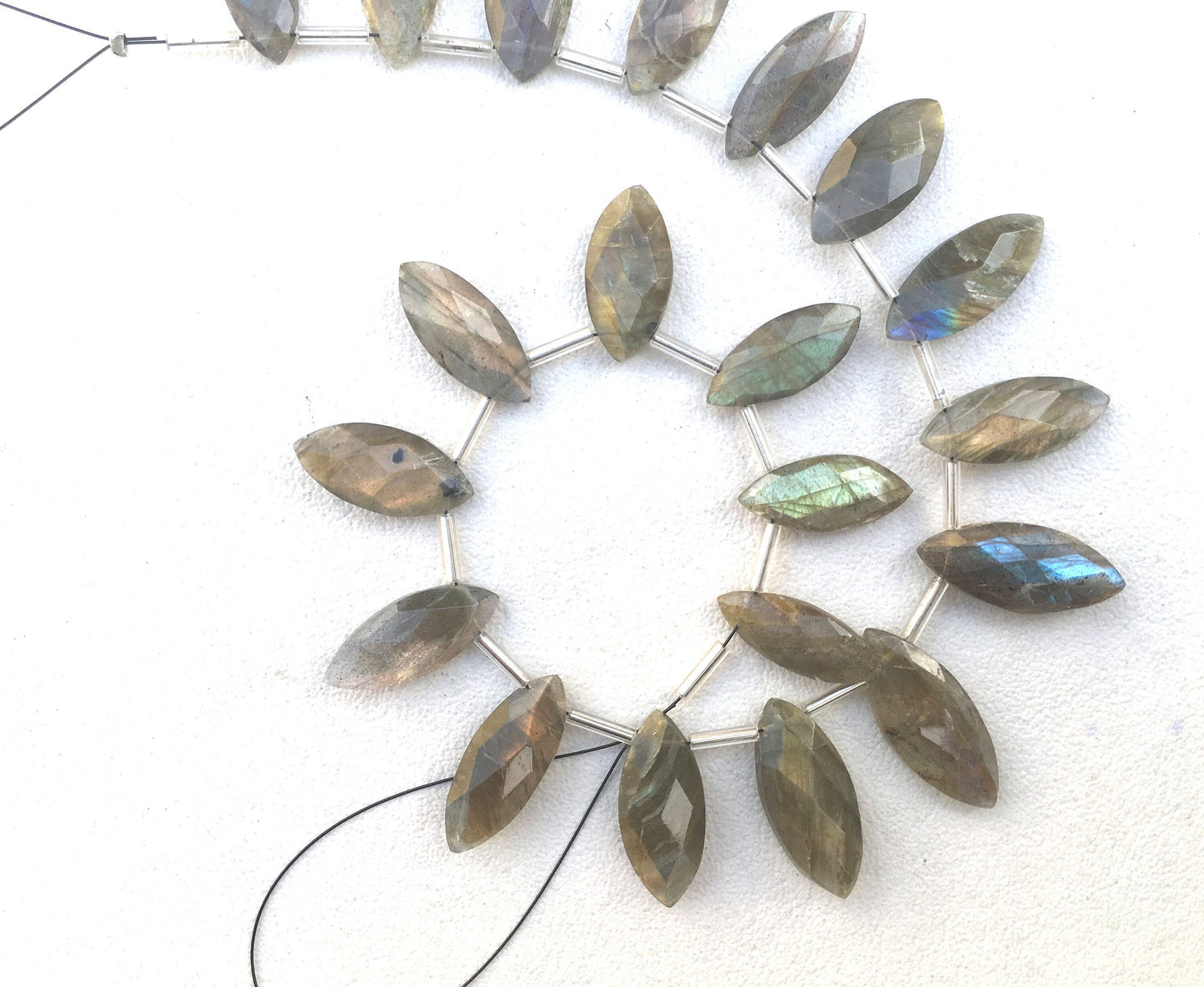 18 Pieces 1 Strand Natural Labradorite Gemstone,Briolette Beads Faceted Marquise Shape,Blue Flash Size 7x17-9x21 MM,Making Jewelry Wholesale