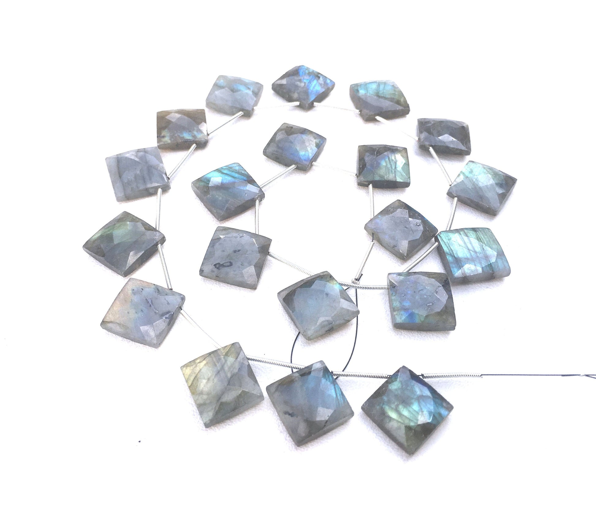 AAA Quality 1 Strand Labradorite Gemstone,Square Shape Briolettes Beads,15-17 MM,Faceted Beads 18 Pieces Blue Flashy Square Wholesale Price