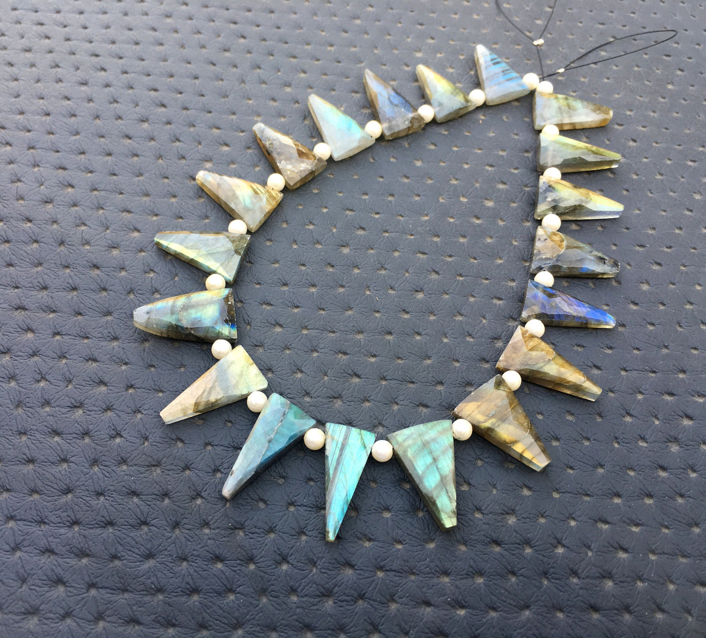 Fantastic Quality 1 Strand Natural Labradorite Triangle Shape Blue Flash,Size 9x17-12x20 MM Gemstone,19 Pieces Briolette Beads,Wholesale