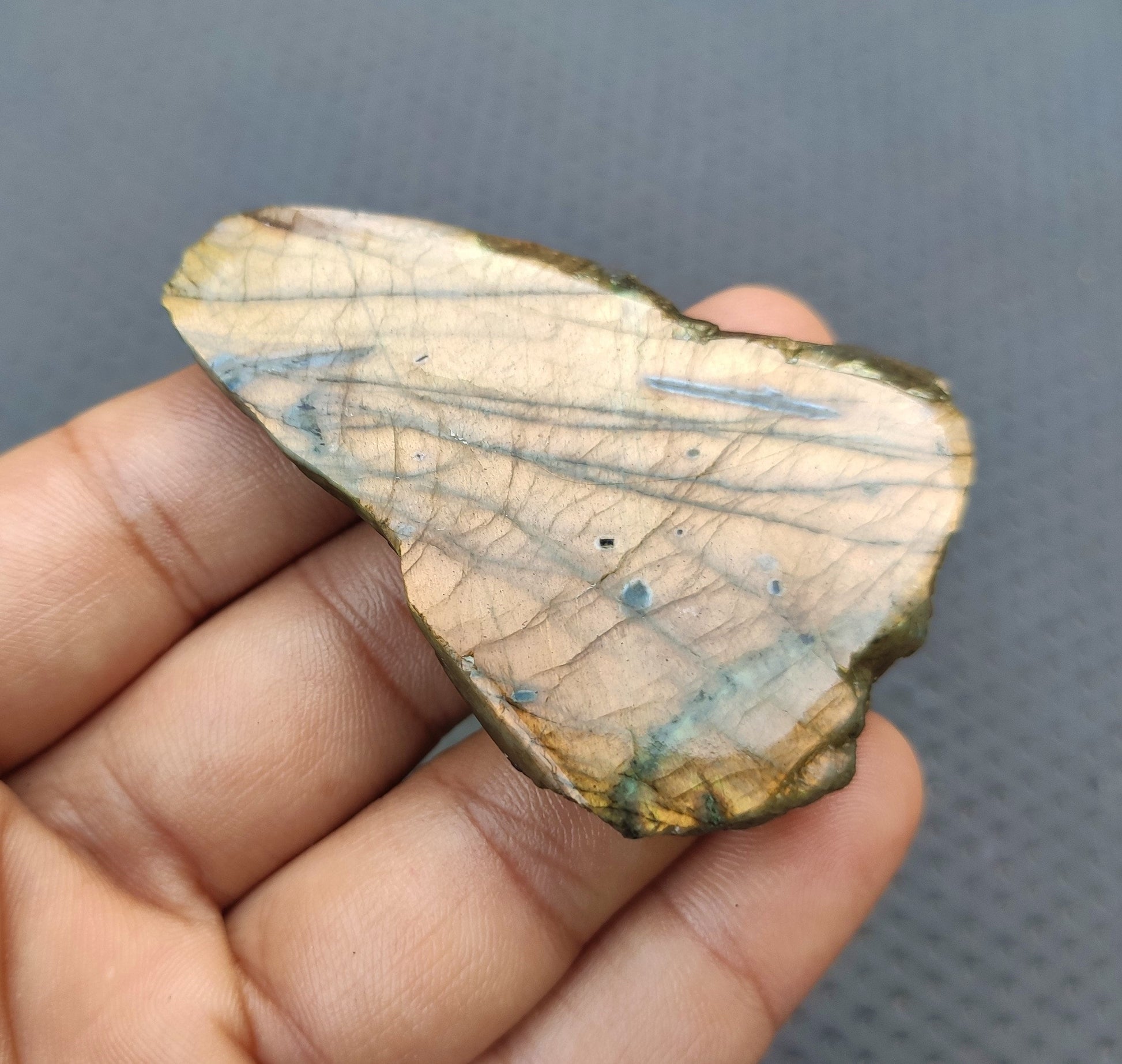 Specimen Polished Raw,Natural Labradorite Slab Slice,Fire Labradorite ,Labradorite Specimen Gemstone,Size 43x65 MM Raw Labradorite Wholesale