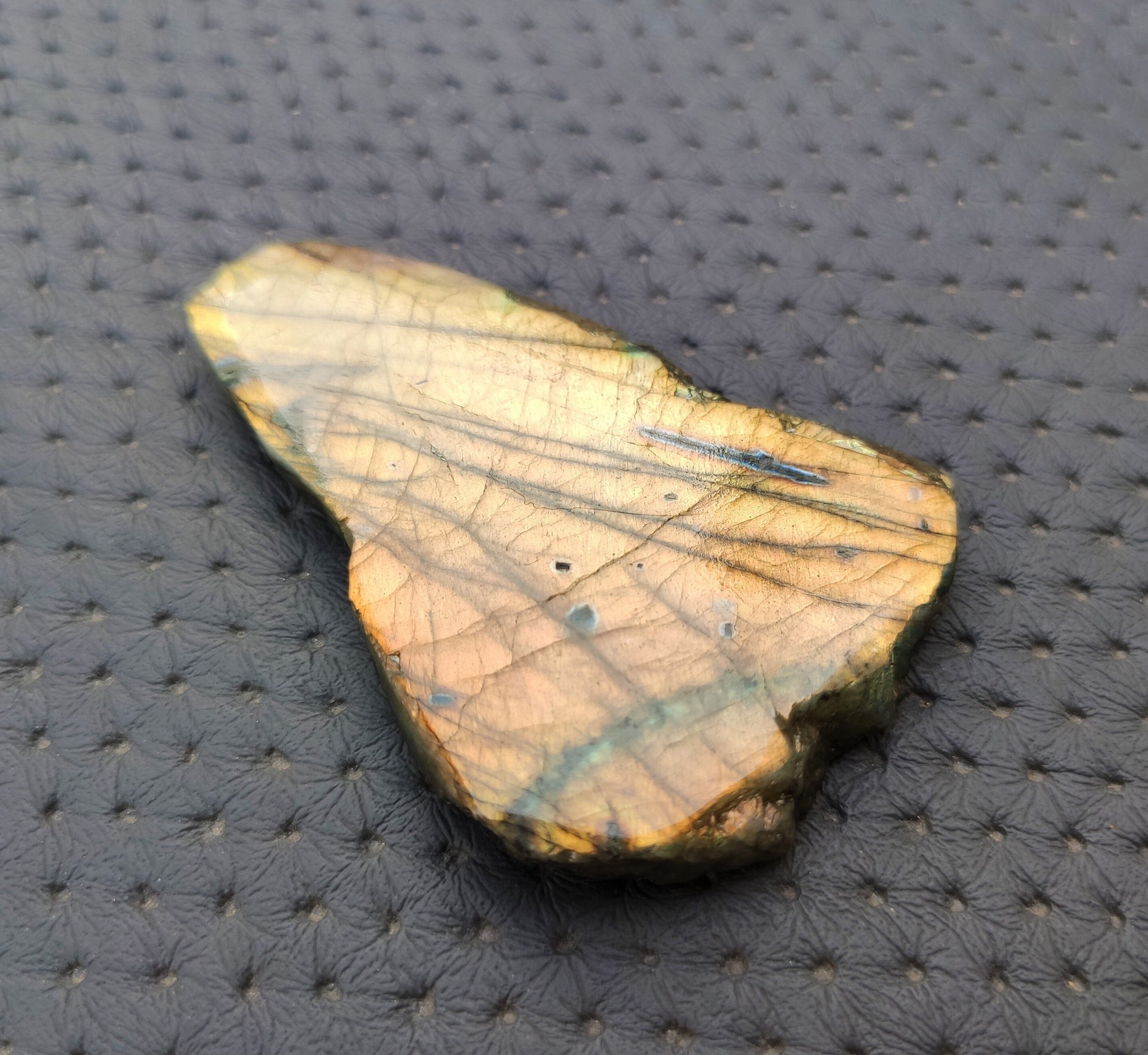 Specimen Polished Raw,Natural Labradorite Slab Slice,Fire Labradorite ,Labradorite Specimen Gemstone,Size 43x65 MM Raw Labradorite Wholesale