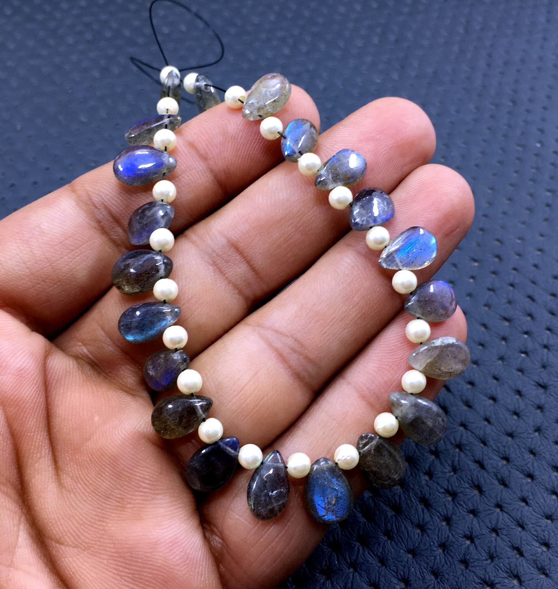 Infinity quality 1 Strand Natural Blue Flashy Labradorite Gemstone 21 Pieces Smooth Pear Shape Design Beads Size 6x10-8x11 MM Making Jewelry