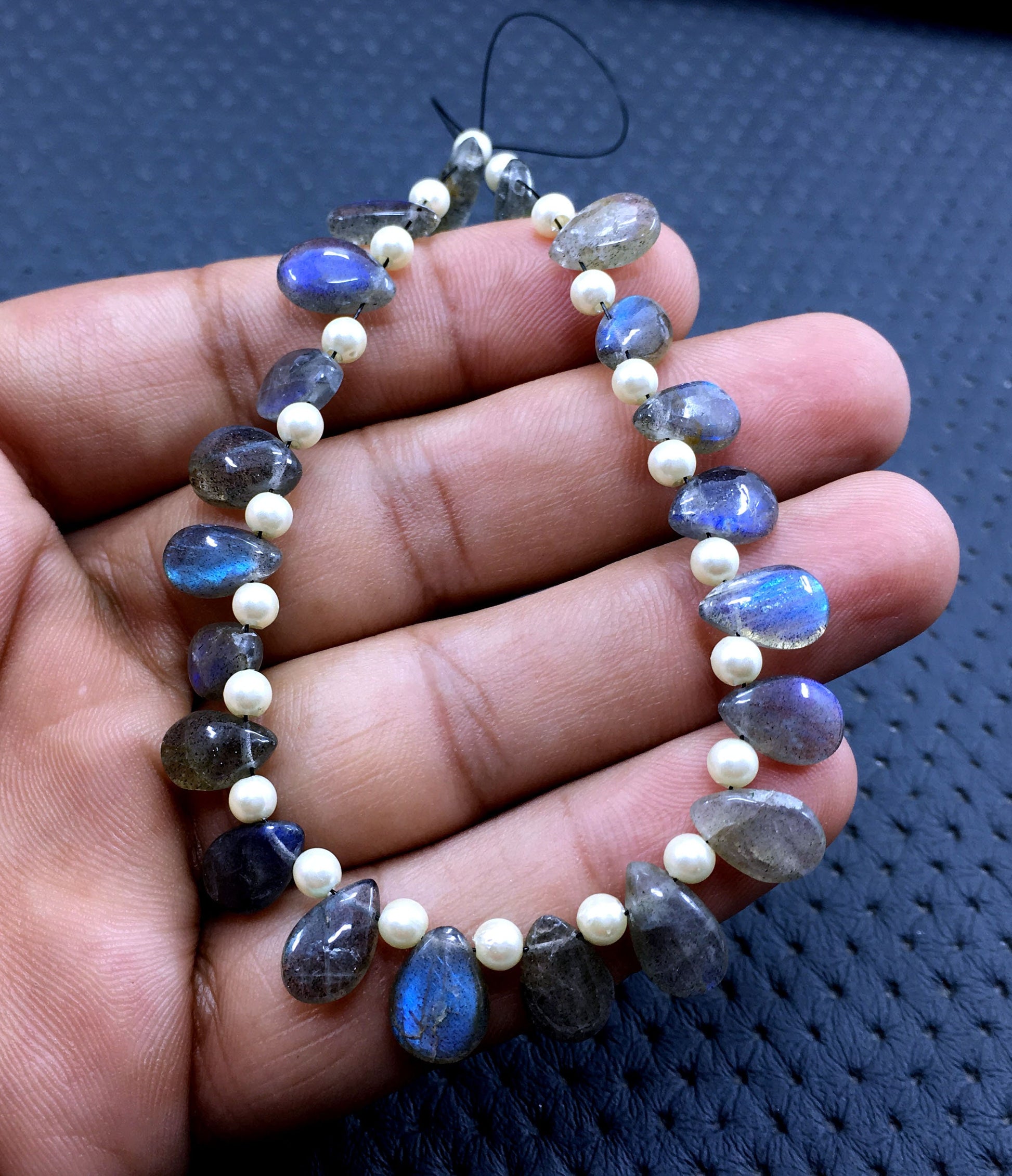 Infinity quality 1 Strand Natural Blue Flashy Labradorite Gemstone 21 Pieces Smooth Pear Shape Design Beads Size 6x10-8x11 MM Making Jewelry