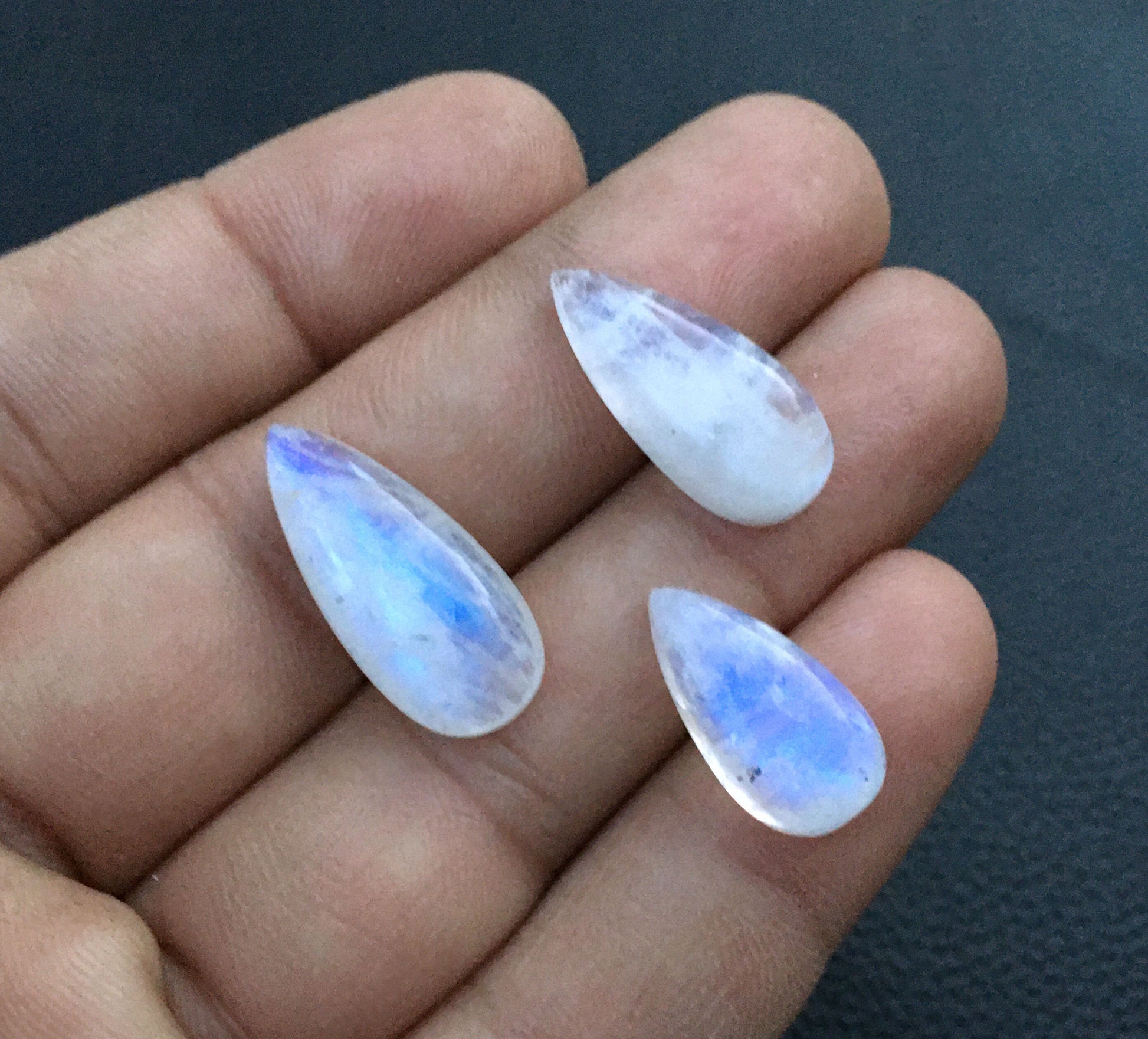 Wonderful Selections 3 Pieces Smooth Pear shape Cabochons, Natural Rainbow Moonstone Gemstone,High Quality Size 9x18-10x21 MM Moonstone