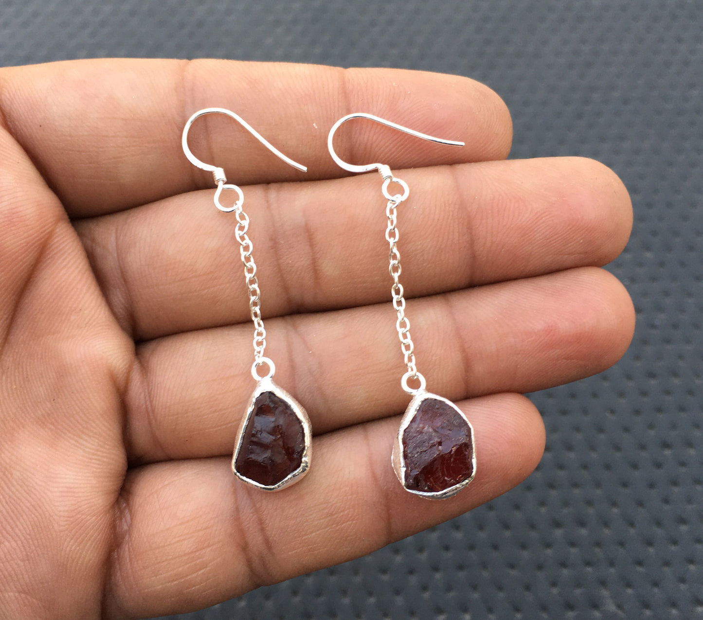 Wholesale Reasonable Price 92.5 Sterling Silver Threaders, Natural Garnet Gemstone Rough Earring, Gift For Friends , Garnet Rough Earring