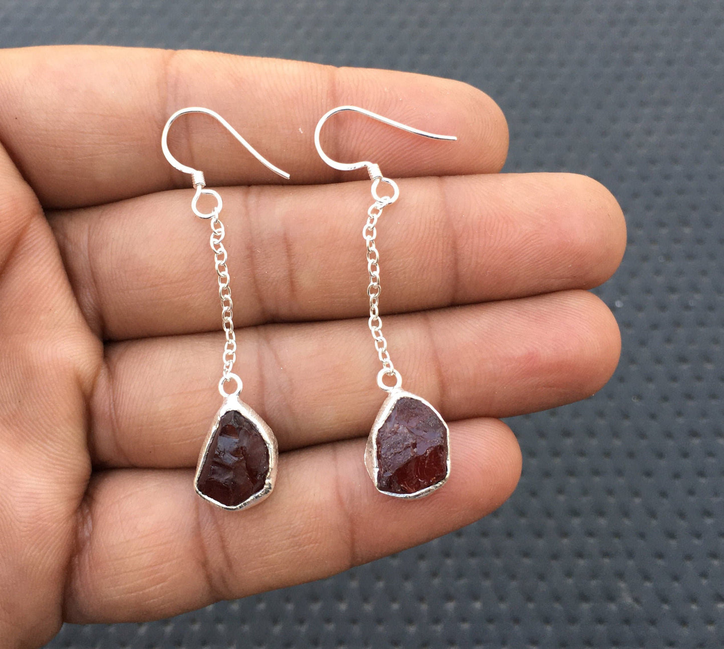 Wholesale Reasonable Price 92.5 Sterling Silver Threaders, Natural Garnet Gemstone Rough Earring, Gift For Friends , Garnet Rough Earring