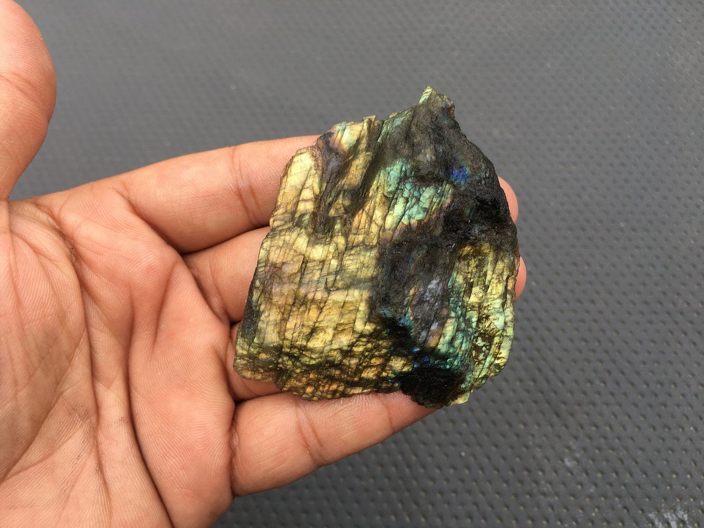 Highly Recommended Gemstone Specimen 1 Piece Natural Blue Fire Labradorite Gemstone,Genuine Labradorite Raw Specimen Size 55x68 MM Specimen