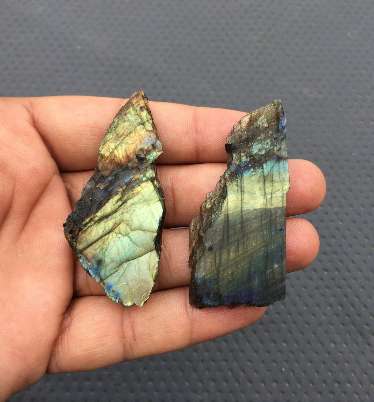 Super Fine Quality Natural Labradorite Rough Slice,Labradorite Raw Specimens,Flashy Specimen Rough,Size 25x57-25x60 MM Labradorite Wholesale