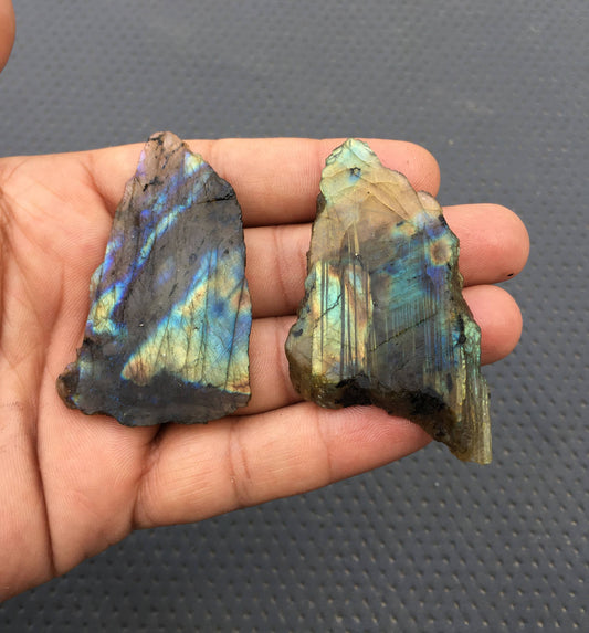 Blue Flashes Are Prominent Natural Blue Fire Labradorite Raw Gemstone,TOP Quality Labradorite Specimens Size 32x49-34x59 MM Labradorite Raw