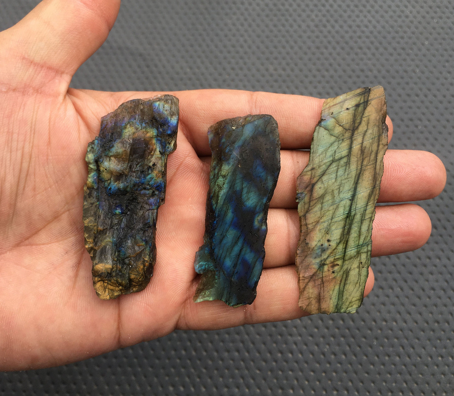 Best Starter Rock Collection 3 Pieces Natural Labradorite Rough Gemstone,Size 20x60-24x70 MM Blue Fire Specimen Rough Labradorite Raw Slice