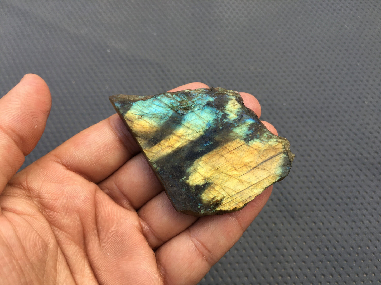 Pretty Gemstone Natural Labradorite Gemstone, Flashy Specimen Rough Antique Raw Size 48x69 MM Making Jewelry Specimen Labradorite Raw Stone