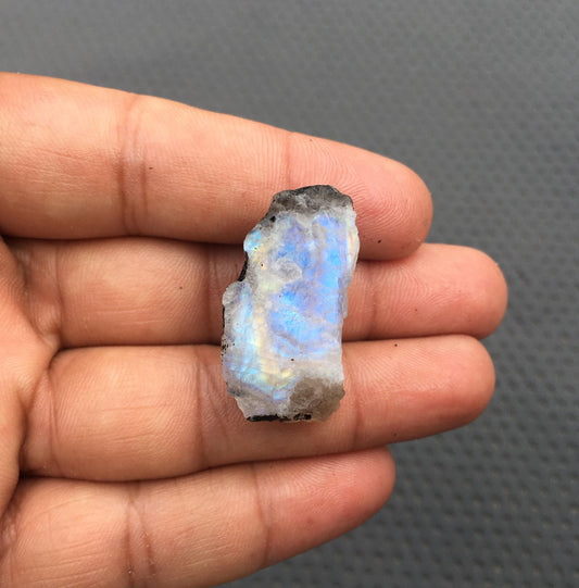 Natural Marvelous Rainbow Moonstone Gemstone 1 Pcs Blue Flashy Moonstone Specimen Rough Size 16x32 MM Making Jewelry Specimen Moonstone Raw