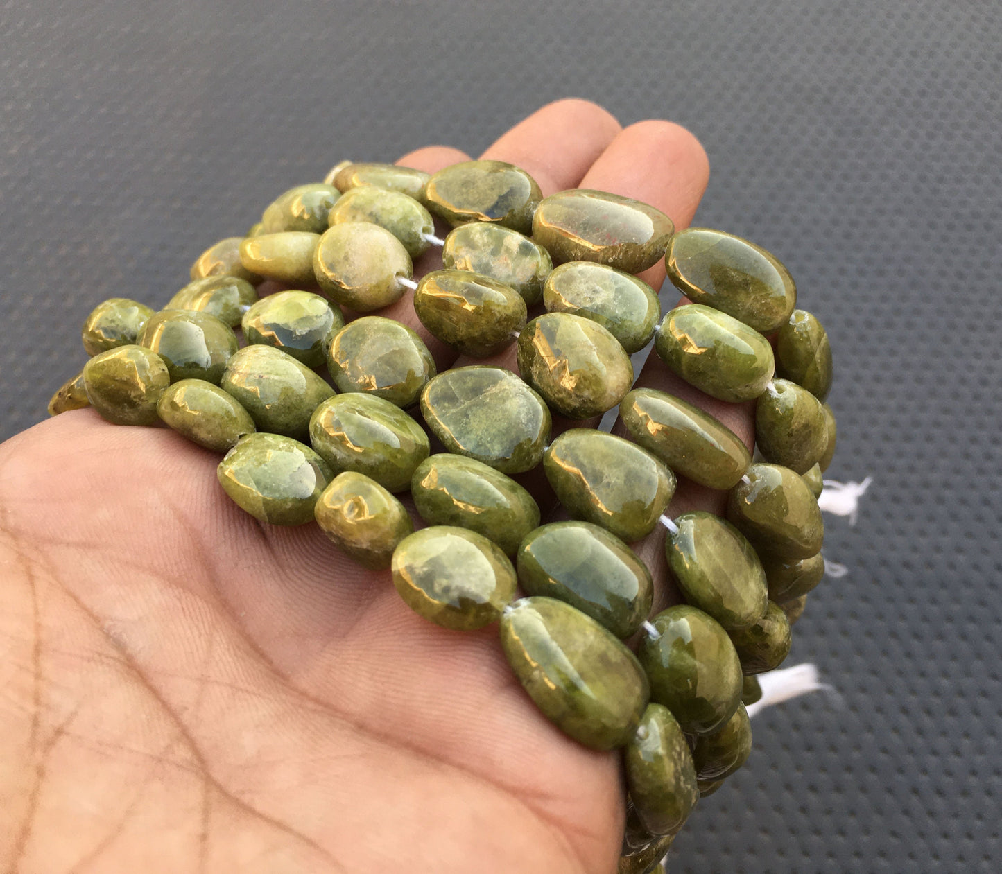 10"Long Strand Natural Vessonite Gemstone Nuggets Shape Beads,Size 9x11-11x20 MM Smooth Beads Vessonite Nuggets Making Green Jewelry Beads