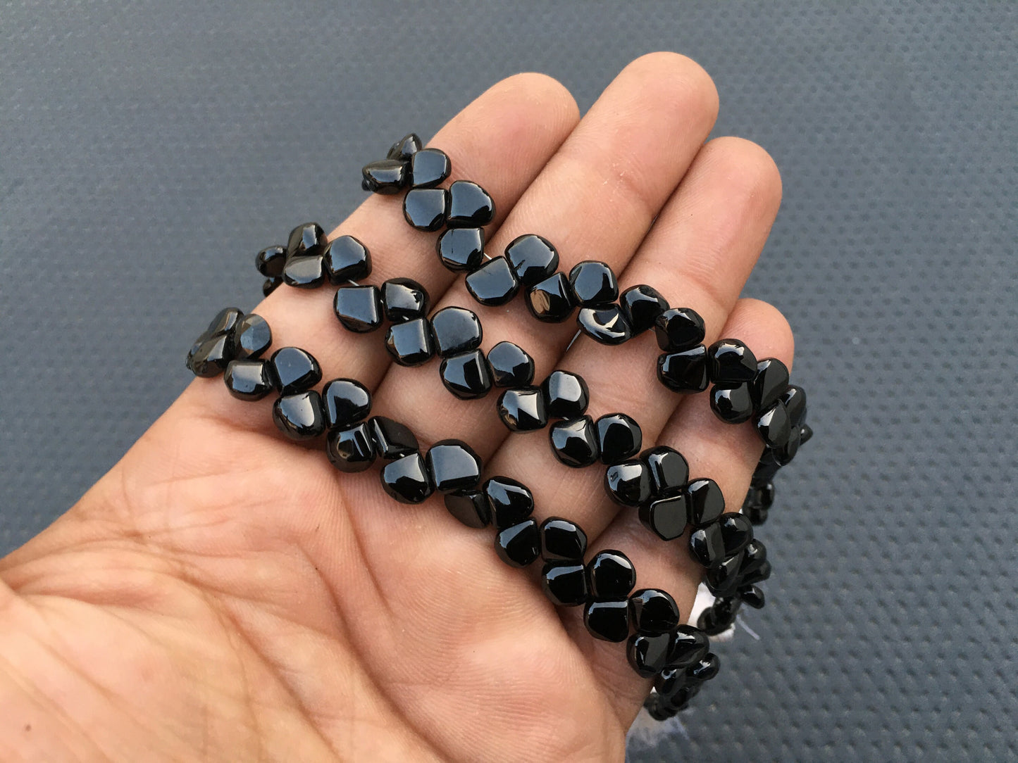 7"Long Strand Smooth Heart Briolette Beads Natural Black Spinel Size 6-8 MM Heart Briolette Beads Black Spinel Gemstone Making Jewelry Beads