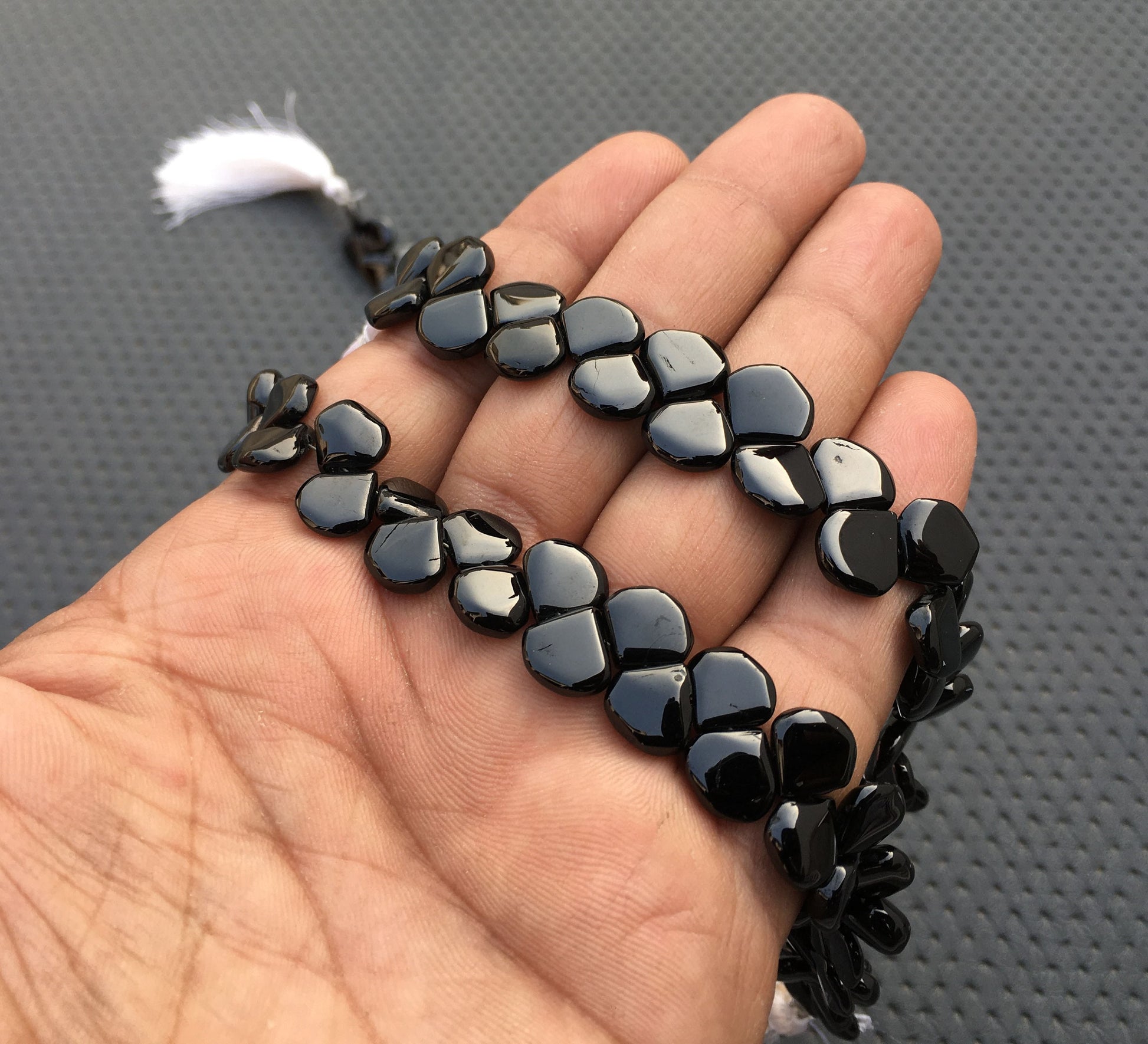 Semi Precious Gemstone 7"Long Strand Smooth Heart 32 Pieces Natural Black Spinel Size 9-10 MM Heart Briolette Beads Black Spinel Gemstone