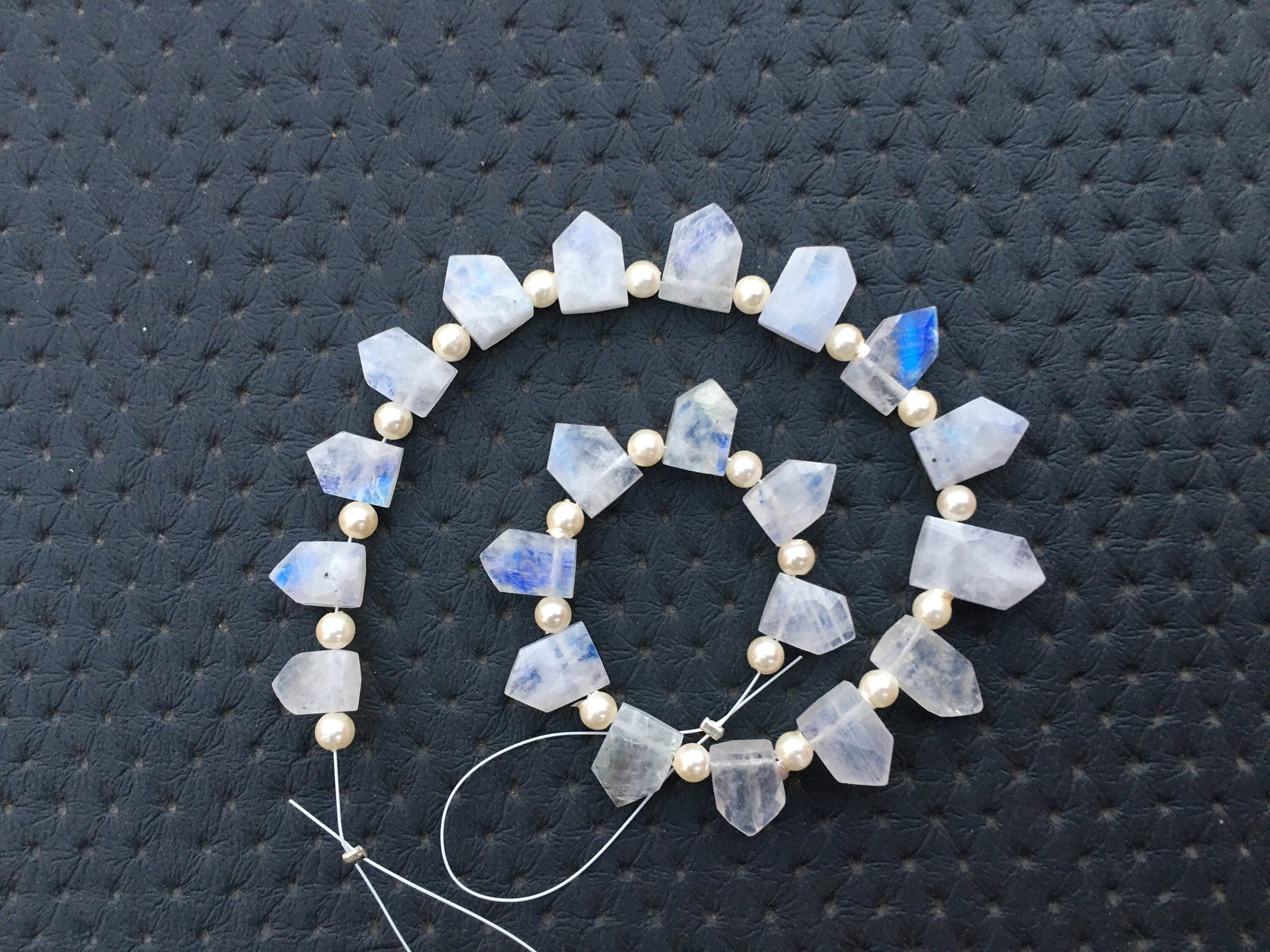 Natural Rainbow Moonstone Pentagon Shape Faceted Beads,Size 6x8-7x13 MM Briolette Beads Blue Flashy 21 Pieces Moonstone Jewelry Wholesale