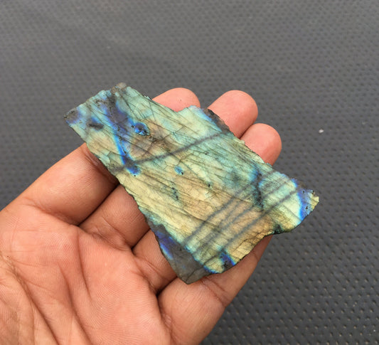 Attractive Natural 1 Piece Garden Raw Specimen,Natural Labradorite Gemstone,Labradorite Raw Specimens,Flashy Specimen Rough,Size 41x74 MM