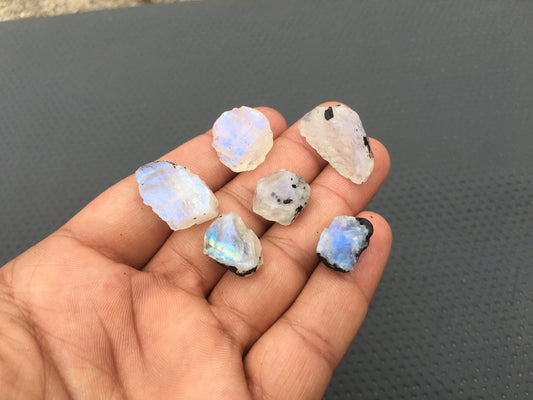 Infinity quality Reflections 6 Piece Natural Rainbow Moonstone Specimen Rough,Size 12x15-18x25 MM Super Quality Moonstone Specimen Wholesale