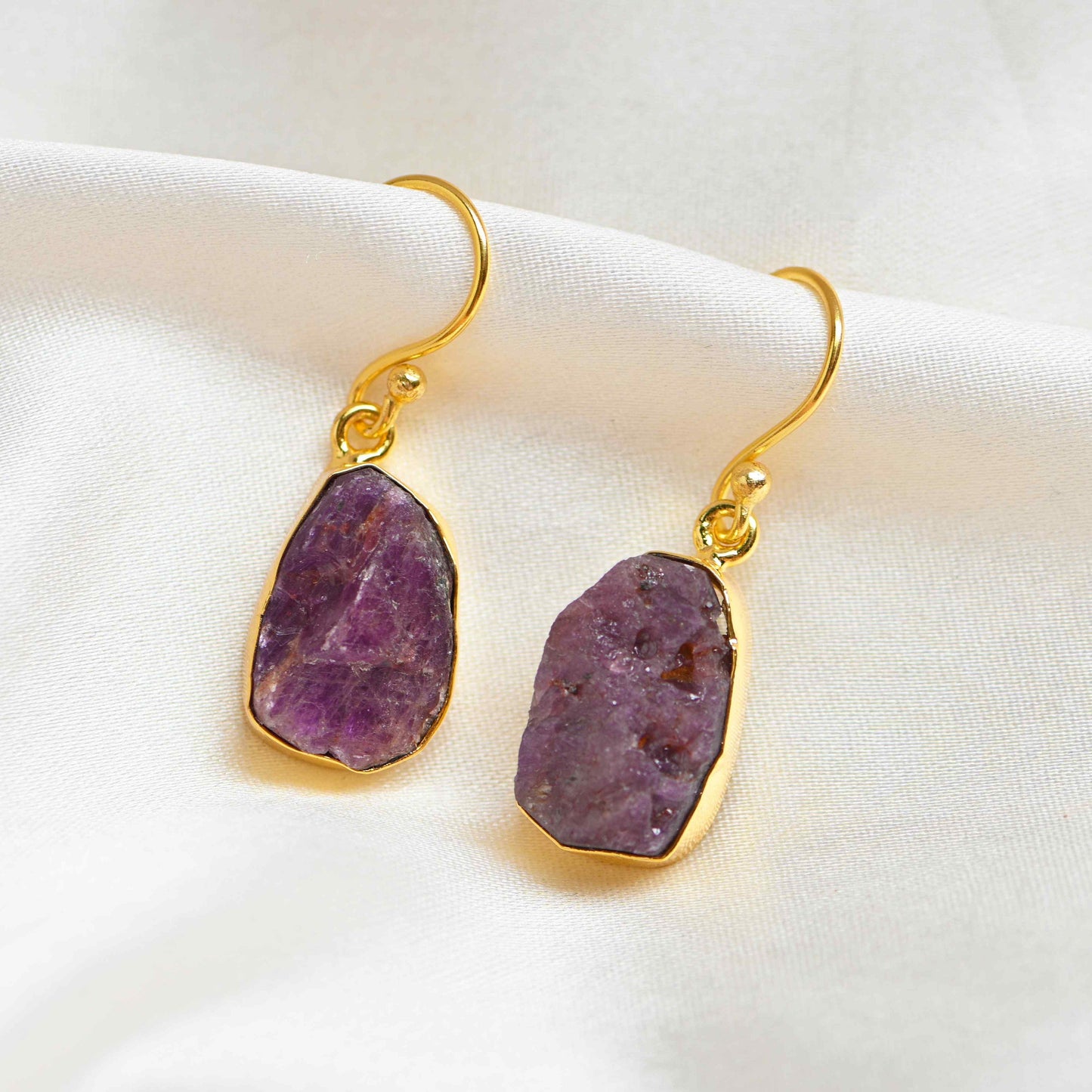 Genuine Natural Untreated RoughGemstone Beautiful Earring Unpolished Raw Stone Brass 1.5" Long Dangle Earring Women Cute Gift Wholesale